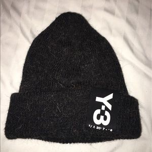 Y-3 black beanie